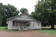 Investment Property in Sunflower County at 305 Highway 82 in Indianola, MS