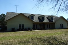Private House & 5 acres near Airport