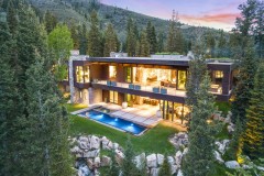 Ultra Private Year-Round Mountain Oasis