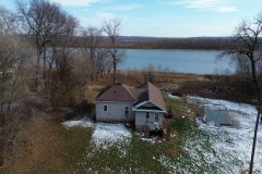 17304 N 2nd St Chillicothe 6.5+- acres, home on the Illinois River