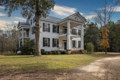 Antebellum Style Home with 225 Acres in Clarke County