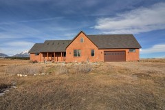 4331943-Bright and Open Custom Home