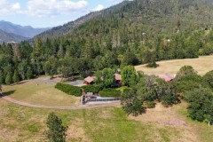  One-of-a-kind Professional Equestrian Facility - Applegate, OR